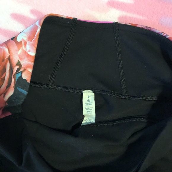 Lululemon Embody Crops - Picture 10 of 11